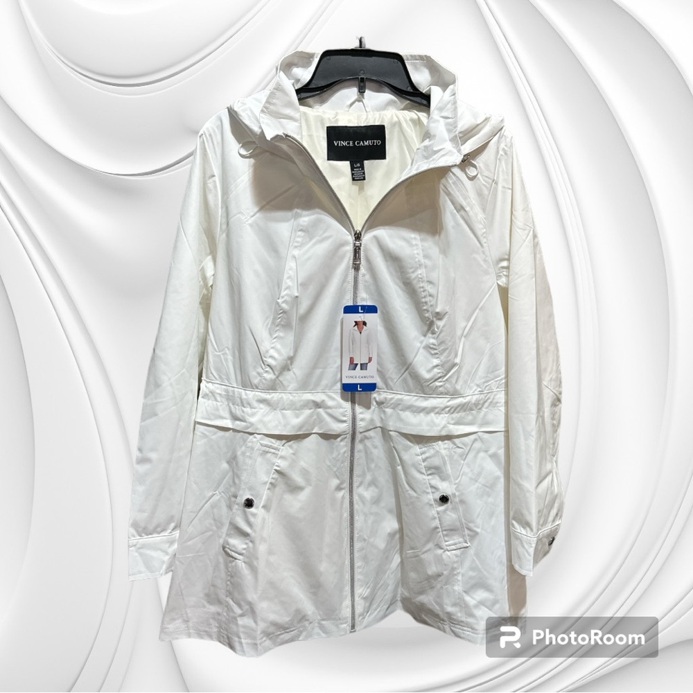 NWT Vince Camuto Ladies' Rain Jacket - Picture 5 of 12
